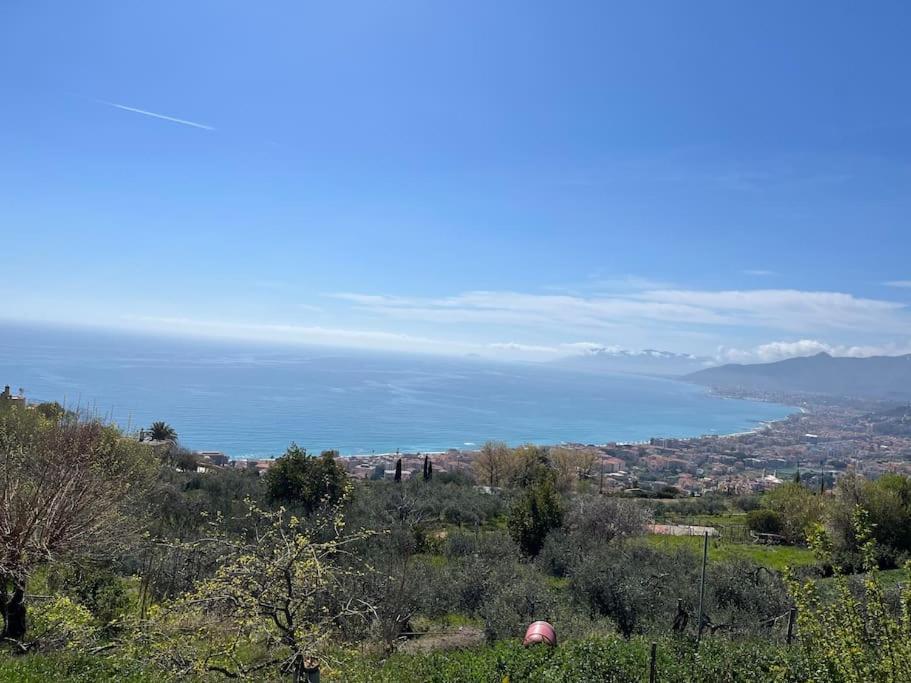 Appartement Vue Sur Mer Pietra Ligure Exterior foto